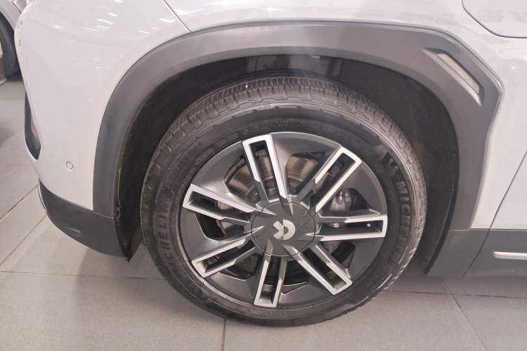 Used Nio ES6 2020 490 km Sport Edition Left Front Wheel Hub