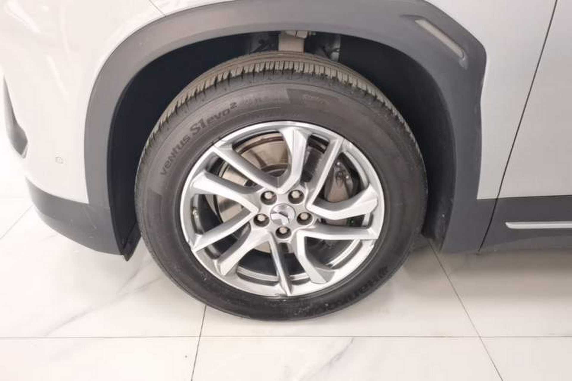 Used Nio ES6 2020 420 km Sport Edition Left Front Wheel Hub