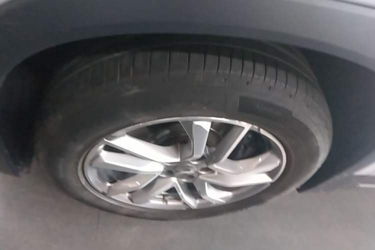 Used Nio ES6 2020 455KM Sport Edition Left Front Wheel Hub