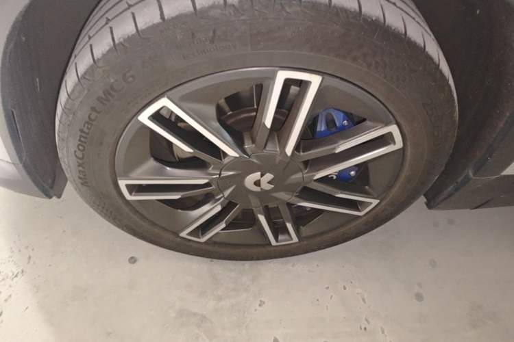 Used Nio ES6 2020 600 km Sport Edition Left Front Wheel Hub