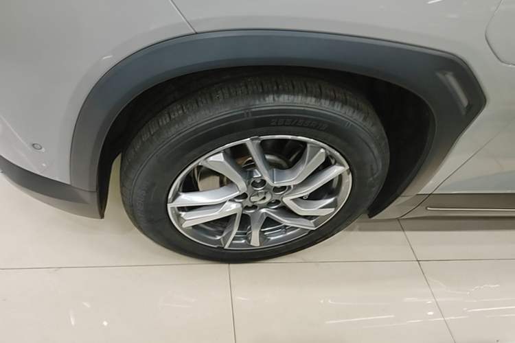 Used Nio ES6 2020 455KM Sport Edition Left Front Wheel Hub