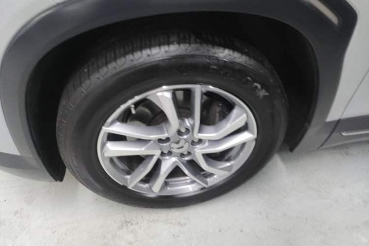 Used Nio ES6 2020 420 km Sport Edition Left Front Wheel Hub