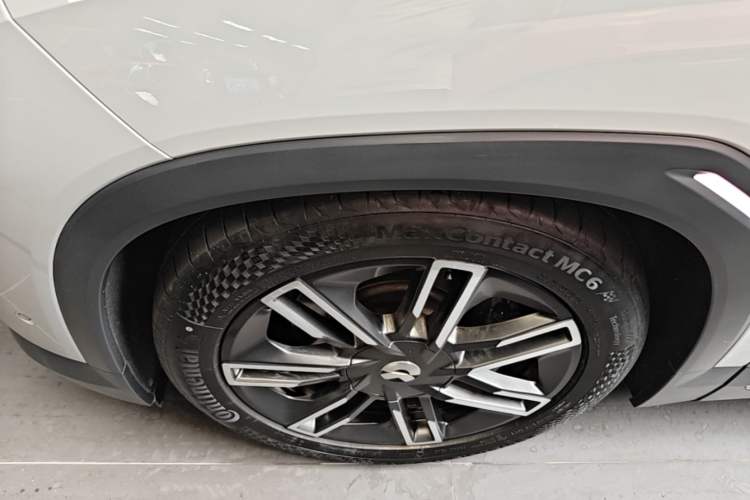 Used Nio ES6 2020 465 km Performance Version Left Front Wheel Hub