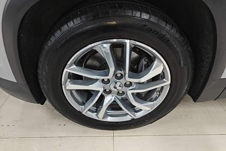Used Nio ES6 2020 420 km Sport Edition Left Front Wheel Hub