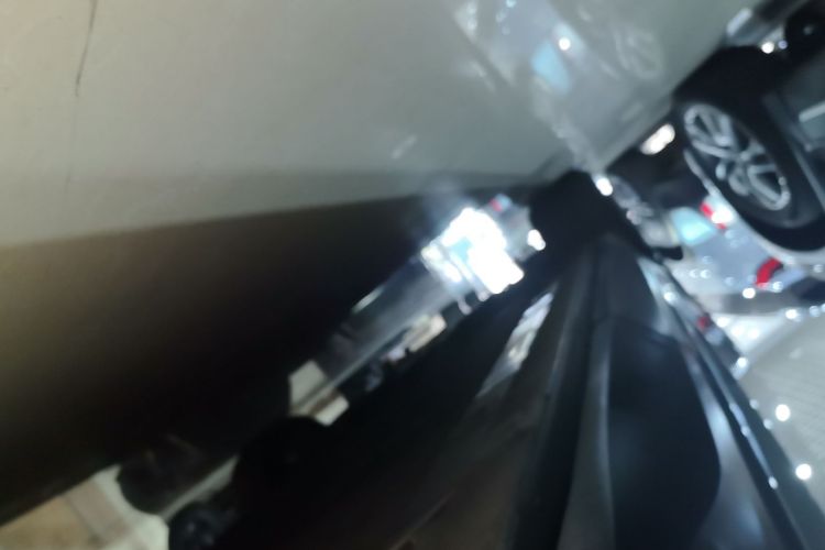 Used Nio ES6 2020 420 km Sport Edition Left Side Sill