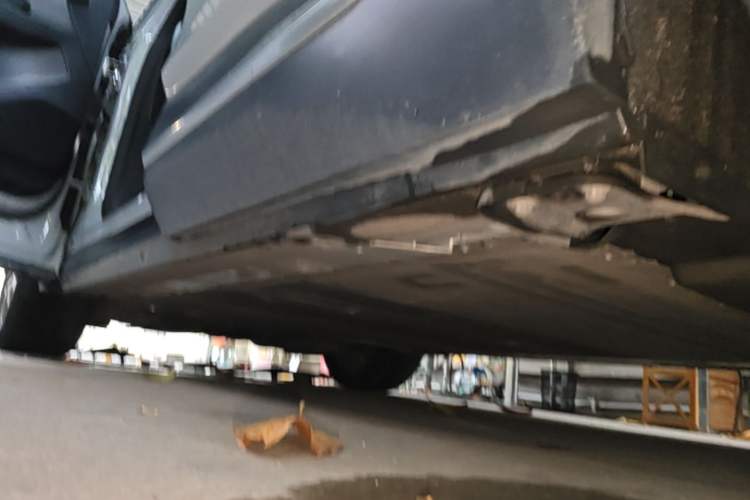 Used Nio ES6 2020 420 km Sport Edition Left Side Sill