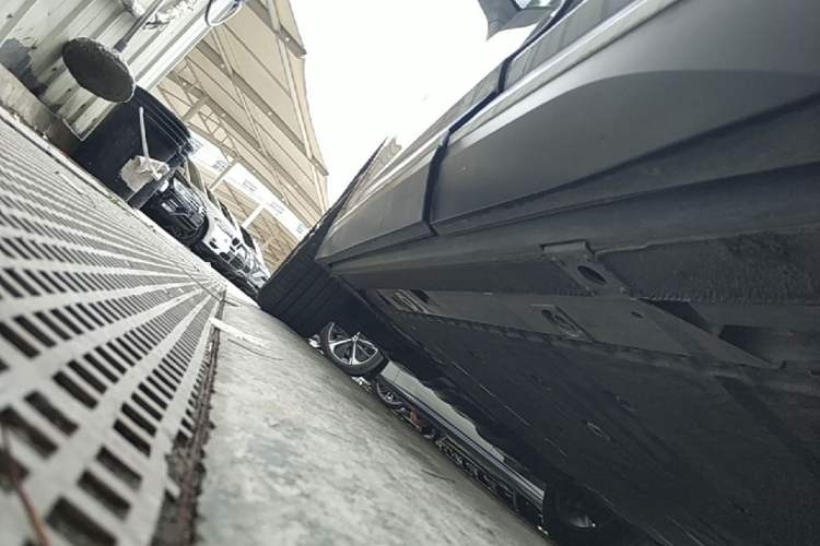 Used Nio ES6 2020 610KM Signature Edition Left Side Sill