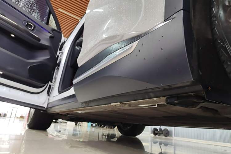 Used Nio ES6 2020 455KM Sport Edition Left Side Sill