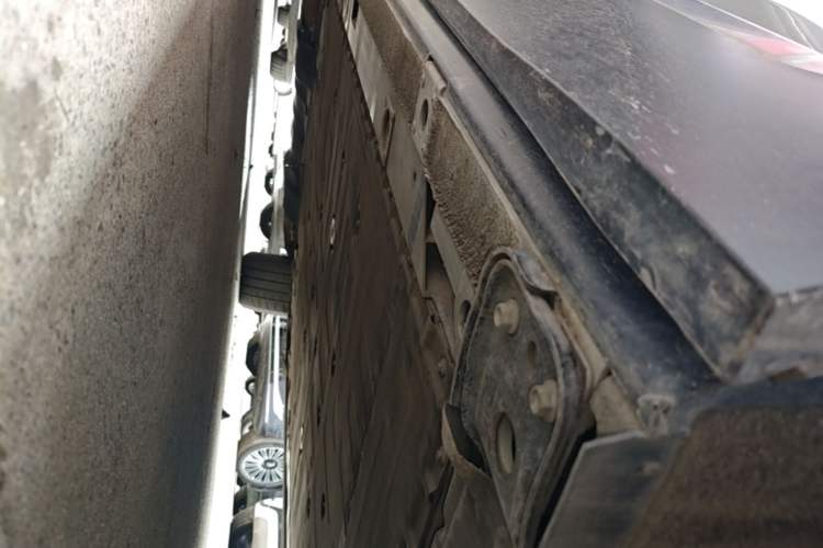 Used Nio ES6 2020 600 km Sport Edition Left Side Sill