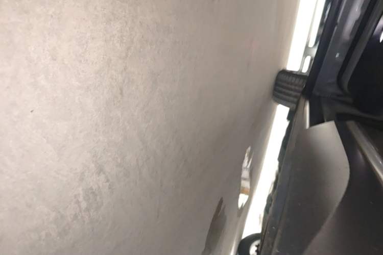 Used Nio ES6 2020 600 km Sport Edition Left Side Sill