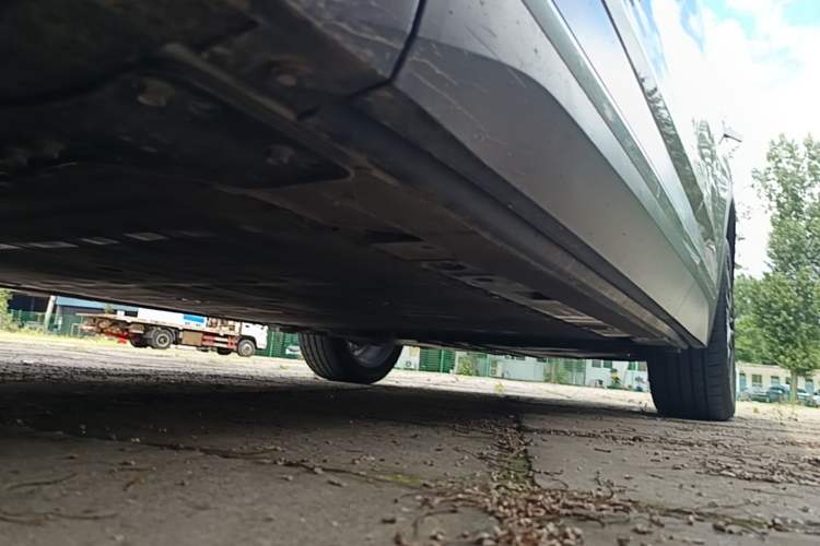 Used Nio ES6 2020 600 km Sport Edition Left Side Sill