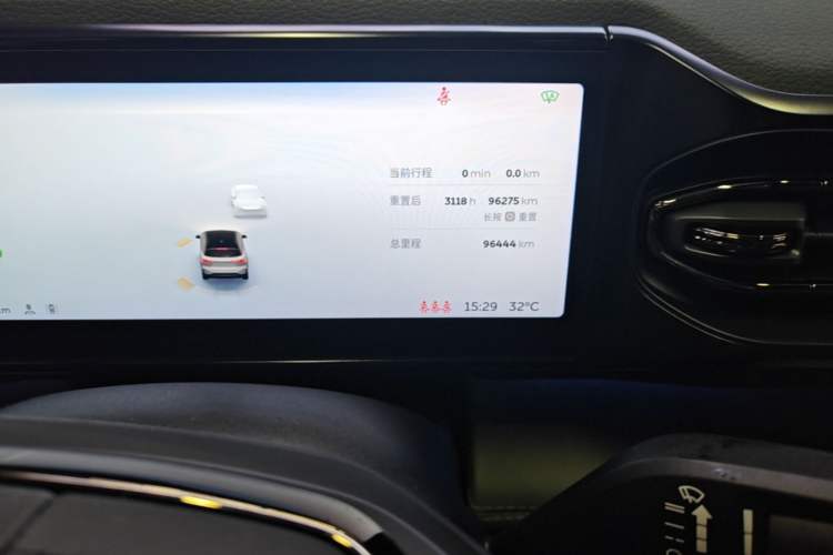 Used Nio ES6 2020 610 km Performance Version Odometer Close Up