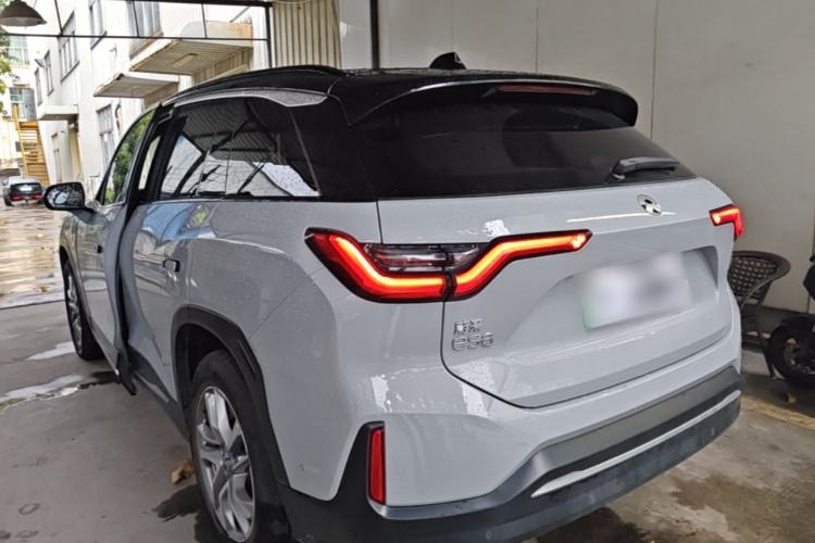 Used Nio ES6 2020 420 km Sport Edition Rear Left 45 Deg