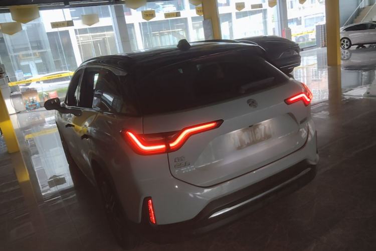 Used Nio ES6 2020 600 km Sport Edition Rear Left 45 Deg