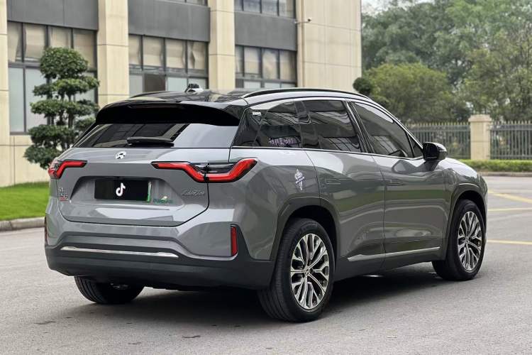Used Nio ES6 2020 610 km Performance Version Rear Right 45 Deg