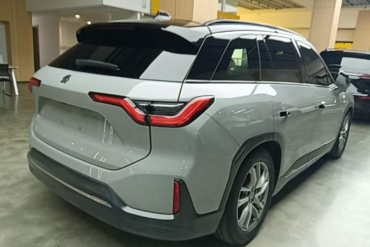 Used Nio ES6 2020 610 km Performance Version Rear Right 45 Deg