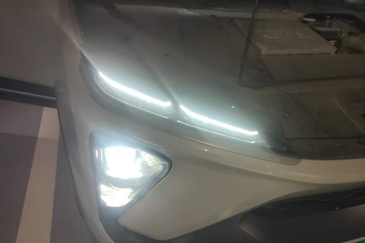 Used Nio ES6 2020 420 km Sport Edition Right Front Headlight