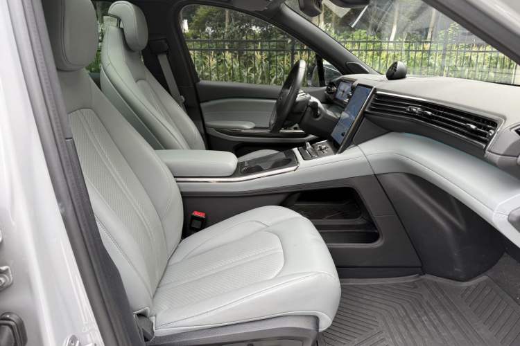 Used Nio ES6 2020 610 km Performance Version Right Front Seat
