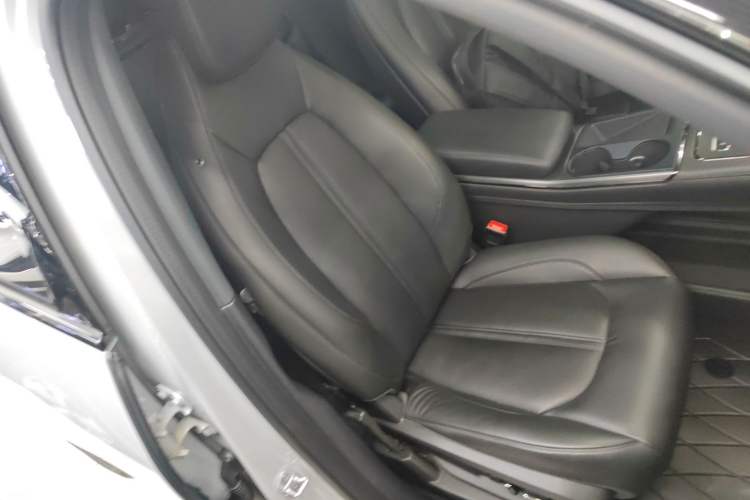 Used Nio ES6 2020 610 km Performance Version Right Front Seat