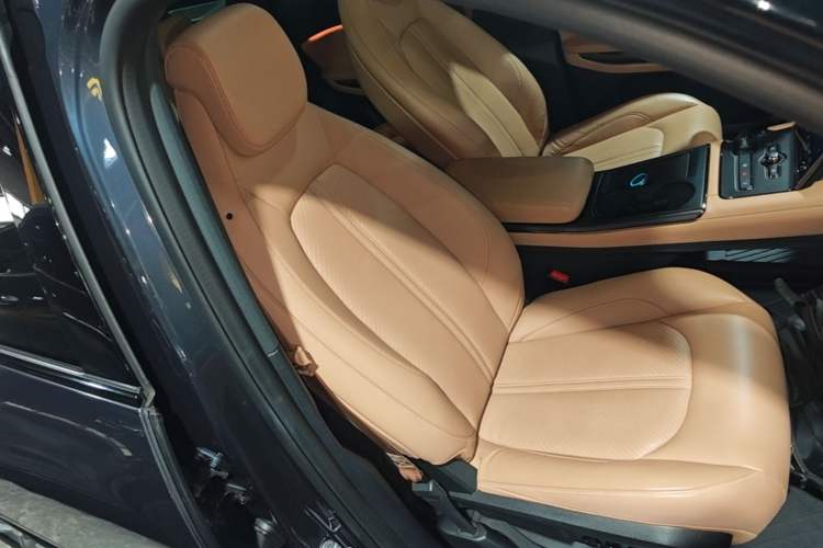 Used Nio ES6 2020 600 km Sport Edition Right Front Seat