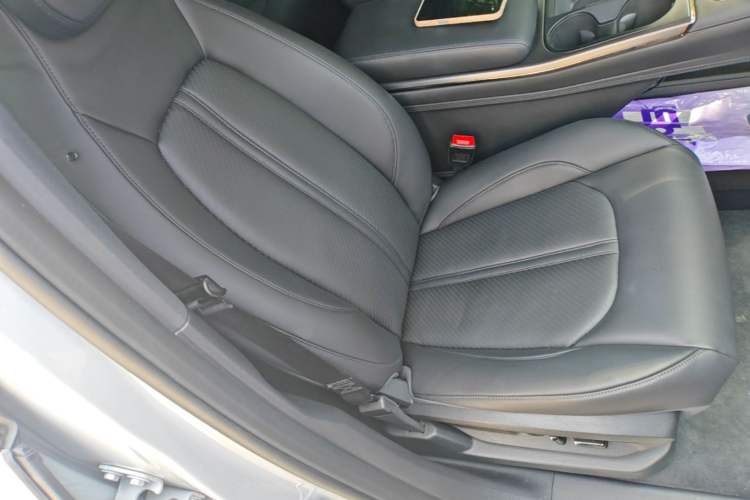 Used Nio ES6 2020 610 km Performance Version Right Front Seat