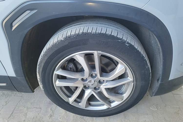 Used Nio ES6 2020 420 km Sport Edition Right Front Wheel Hub