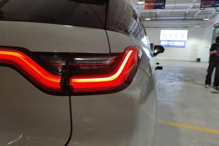 Used Nio ES6 2020 430KM Performance Version Right Rear Taillight