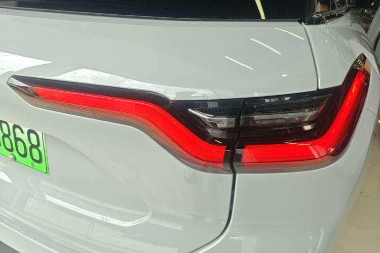Used Nio ES6 2020 465 km Signature Edition Right Rear Taillight
