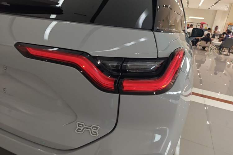Used Nio ES6 2020 420 km Sport Edition Right Rear Taillight