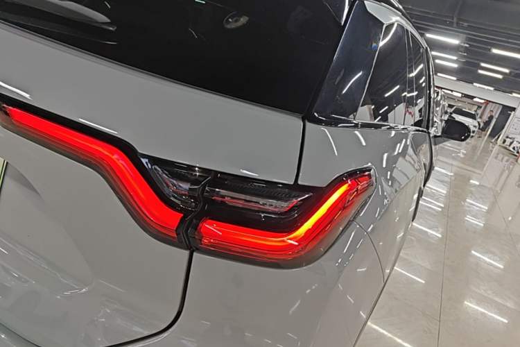 Used Nio ES6 2020 420 km Sport Edition Right Rear Taillight