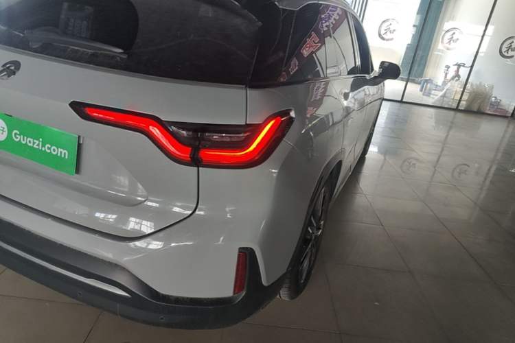 Used Nio ES6 2020 430 km Signature Edition Right Rear Taillight