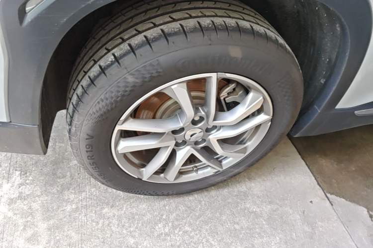 Used Nio ES6 2020 420 km Sport Edition Right Rear Wheel Hub