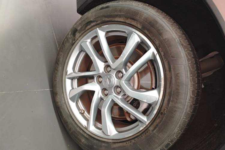 Used Nio ES6 2020 610KM Signature Edition Right Rear Wheel Hub