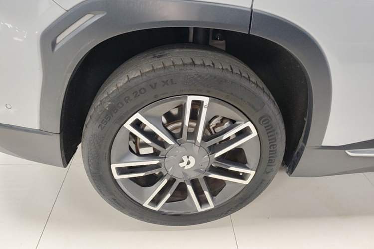 Used Nio ES6 2020 455KM Sport Edition Right Rear Wheel Hub