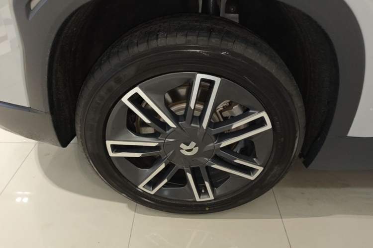 Used Nio ES6 2020 420 km Sport Edition Right Rear Wheel Hub