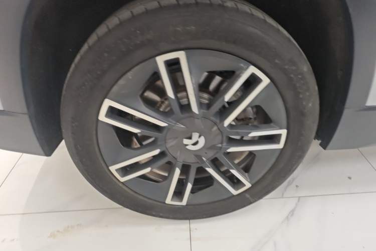 Used Nio ES6 2020 455KM Sport Edition Right Rear Wheel Hub
