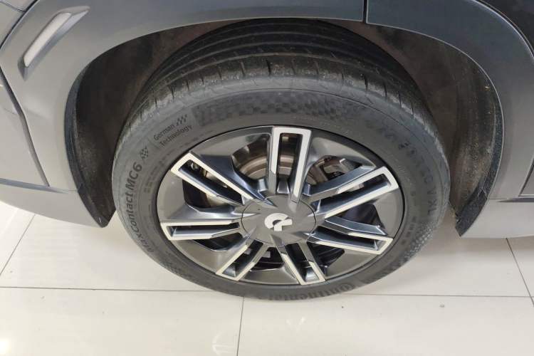 Used Nio ES6 2020 610 km Performance Version Right Rear Wheel Hub