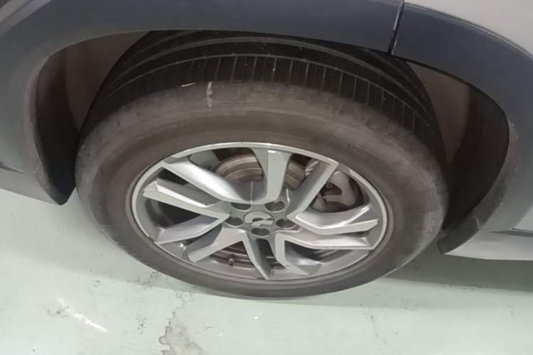 Used Nio ES6 2020 600 km Sport Edition Right Rear Wheel Hub