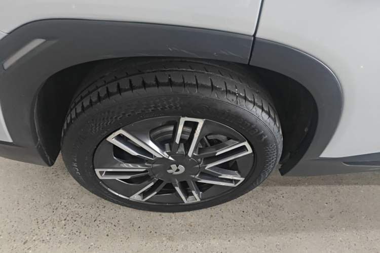 Used Nio ES6 2020 420 km Sport Edition Right Rear Wheel Hub