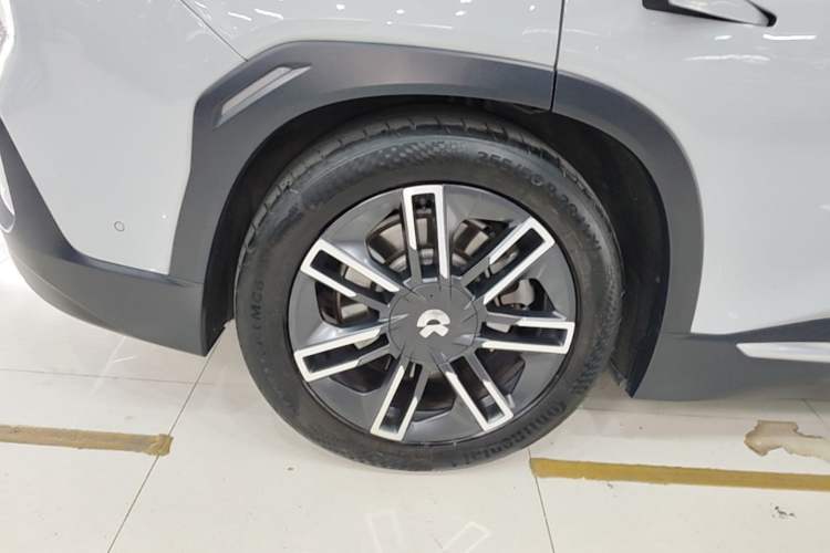 Used Nio ES6 2020 610 km Performance Version Right Rear Wheel Hub