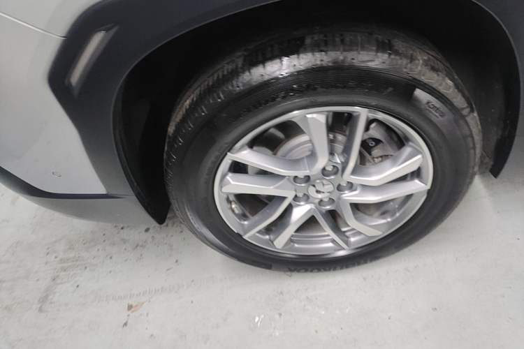 Used Nio ES6 2020 420 km Sport Edition Right Rear Wheel Hub