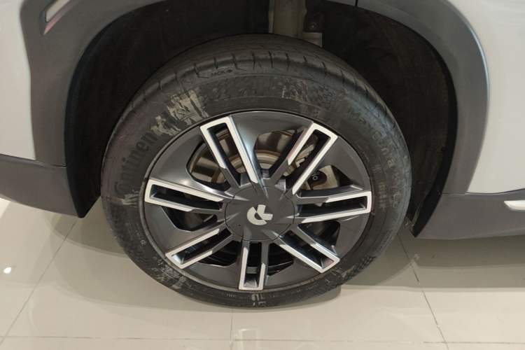 Used Nio ES6 2020 420 km Sport Edition Right Rear Wheel Hub