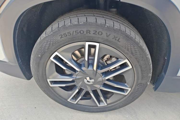 Used Nio ES6 2020 610 km Performance Version Right Rear Wheel Hub