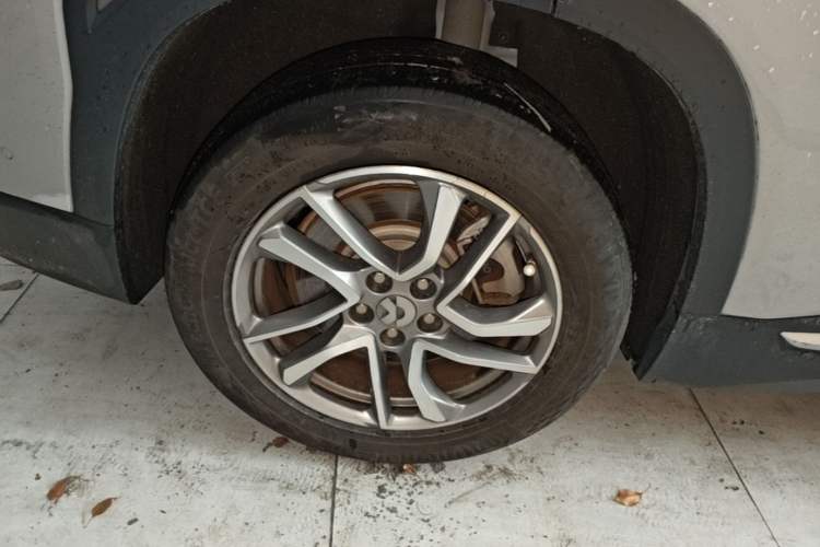 Used Nio ES6 2020 420 km Sport Edition Right Rear Wheel Hub