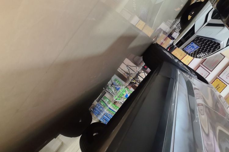 Used Nio ES6 2020 420 km Sport Edition Right Side Sill