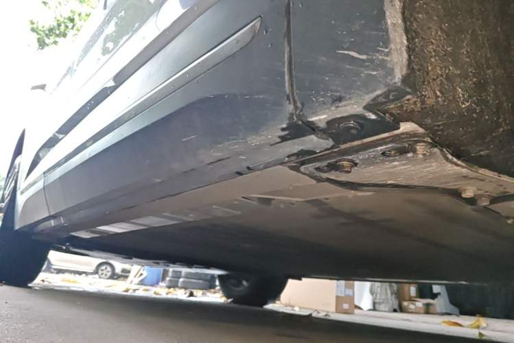 Used Nio ES6 2020 420 km Sport Edition Right Side Sill