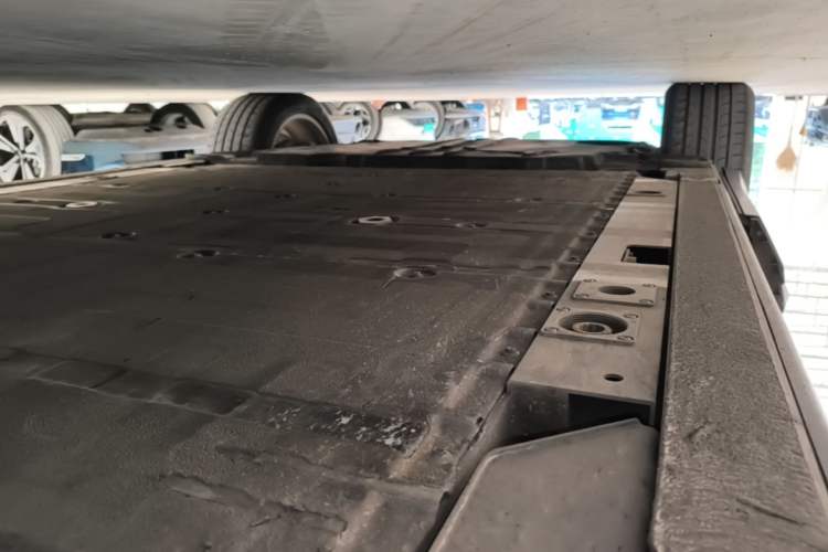 Used Nio ES6 2020 610 km Performance Version Right Side Sill
