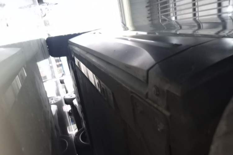 Used Nio ES6 2020 420 km Sport Edition Right Side Sill