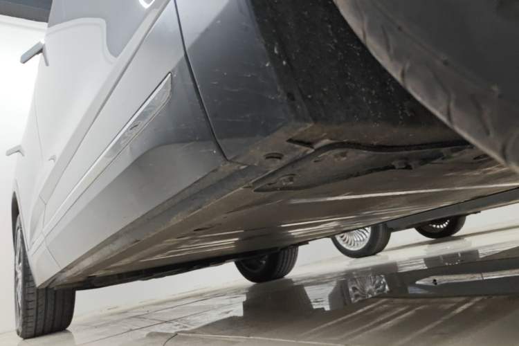 Used Nio ES6 2020 430KM Performance Version Right Side Sill
