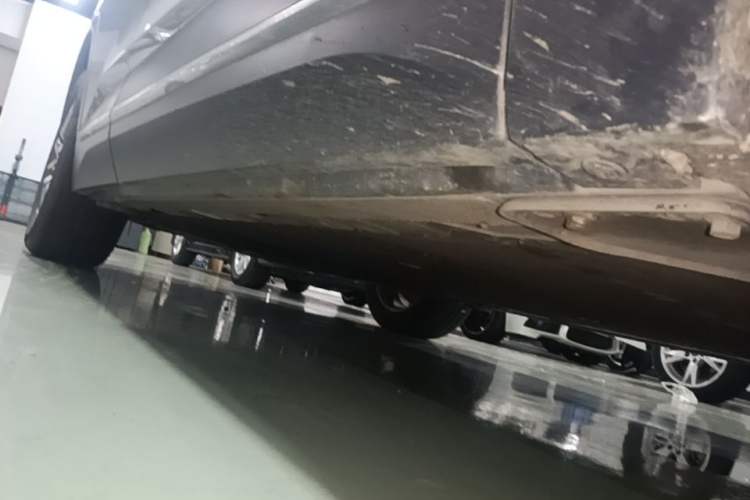 Used Nio ES6 2020 600 km Sport Edition Right Side Sill